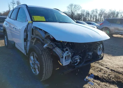 2022 Hyundai Tucson Sel z USA, uszkodzony, nr VIN 5NMJBCAEXNH031242